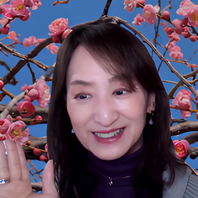 Mika C.